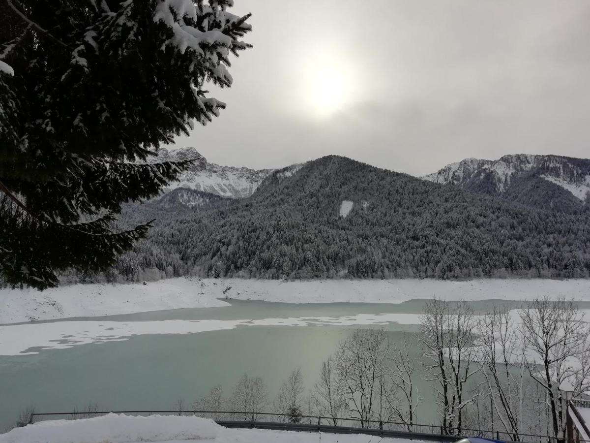 Elison-On The Lake B&B 绍里斯 外观 照片